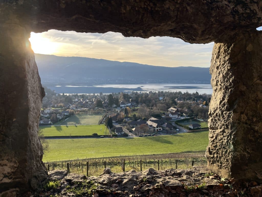 Panorama sur le lac d'Annecy